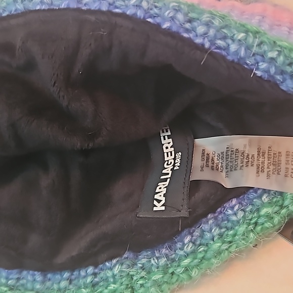 Karl Lagerfeld infinity scarf and cap. - Picture 5 of 15